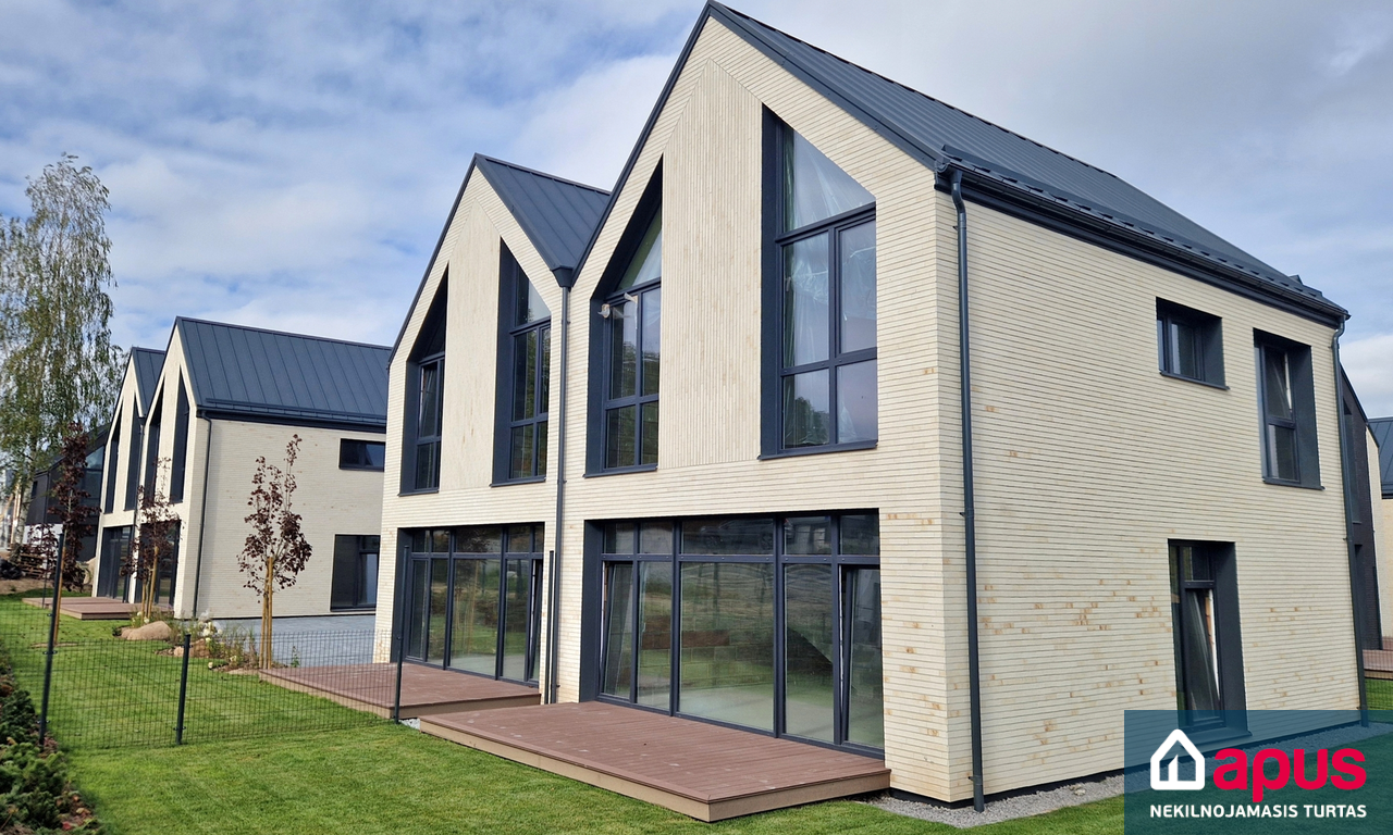 Žemoji g., Pavilnyje, Vilniuje